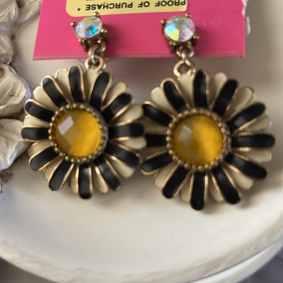 Betsey Johnson Sunflower Earrings - Picture 2 of 3